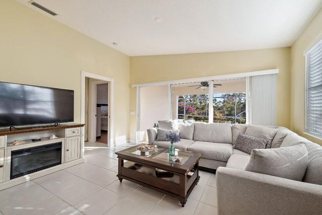 8991 SE Eldorado Way, Hobe Sound, FL 33455