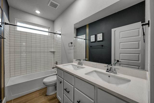 363 Mallorn Lane, Montgomery, TX 77316