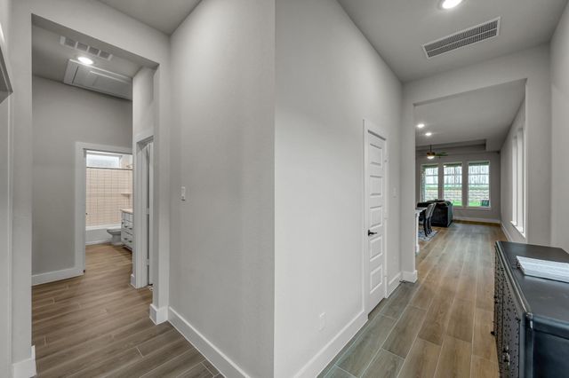 363 Mallorn Lane, Montgomery, TX 77316