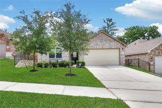 922 Golden Willow Lane, Conroe, TX 77304