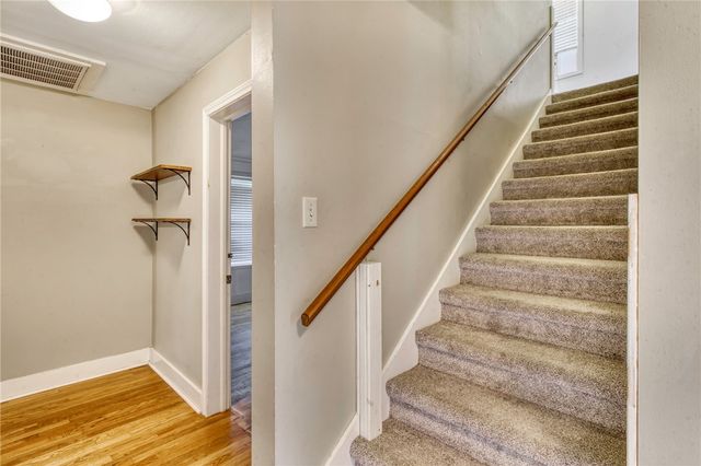 710 Inwood Drive, Bryan, TX 77802
