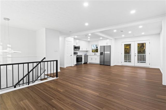 2304 S Hairston Road, Decatur, GA 30035