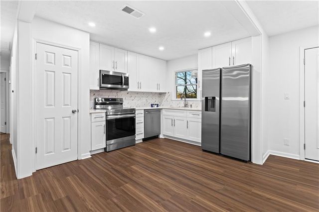 2304 S Hairston Road, Decatur, GA 30035