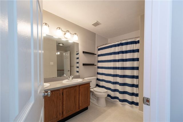 2785 Drake Ct, Hampton, PA 15044