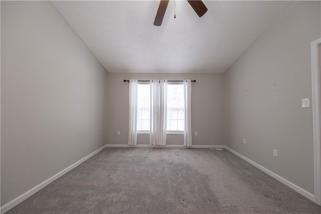 2785 Drake Ct, Hampton, PA 15044