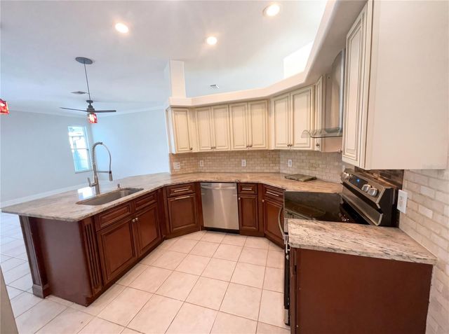 4241 SETTLERS COURT, St Cloud, FL 34772