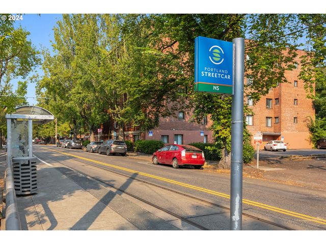 1829 Nw LOVEJOY St 108, Portland, OR 97209