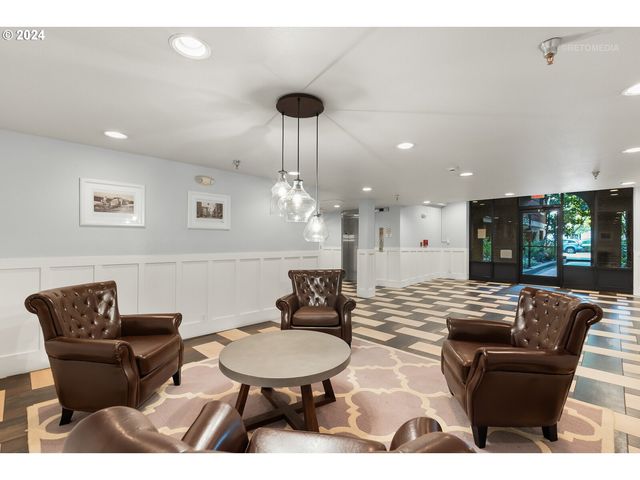 1829 Nw LOVEJOY St 108, Portland, OR 97209