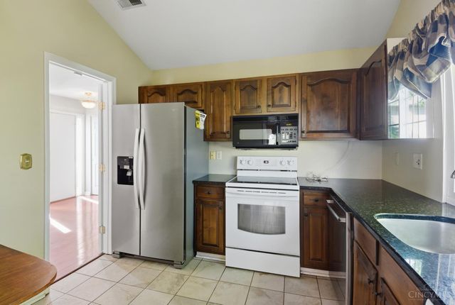 6 Devon Court, Fairfield, OH 45014