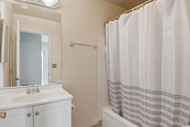 6 Devon Court, Fairfield, OH 45014
