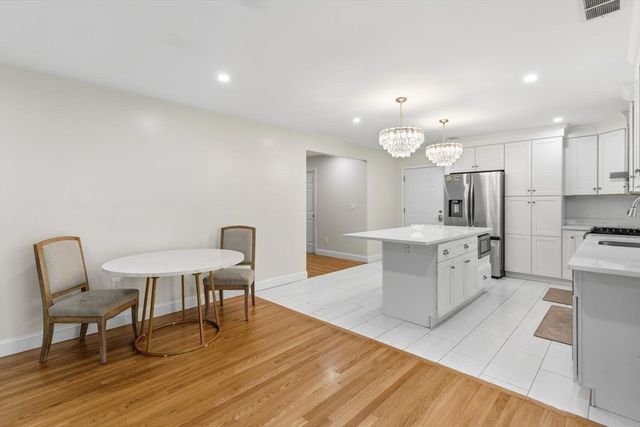 423 Bedford St, Lexington, MA 02420