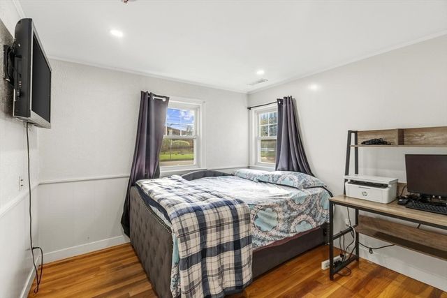 423 Bedford St, Lexington, MA 02420
