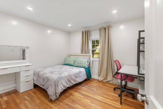 423 Bedford St, Lexington, MA 02420