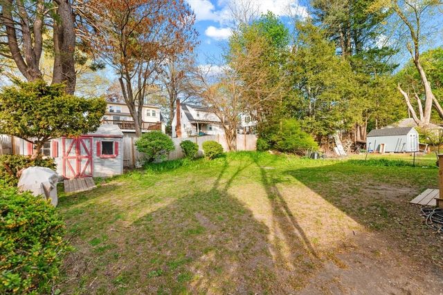 423 Bedford St, Lexington, MA 02420