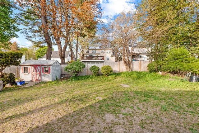 423 Bedford St, Lexington, MA 02420