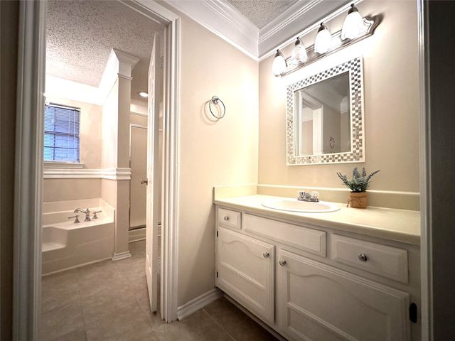 1020 Lincoln Drive, Sulphur Springs, TX 75482