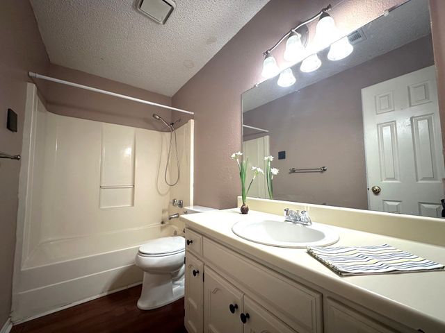 1020 Lincoln Drive, Sulphur Springs, TX 75482