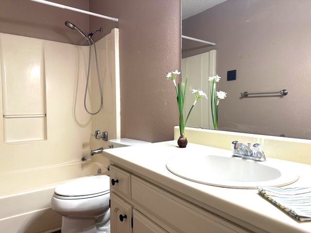 1020 Lincoln Drive, Sulphur Springs, TX 75482