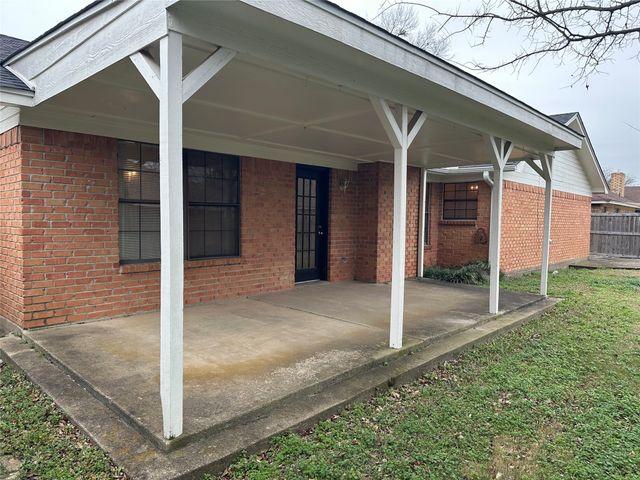 1020 Lincoln Drive, Sulphur Springs, TX 75482