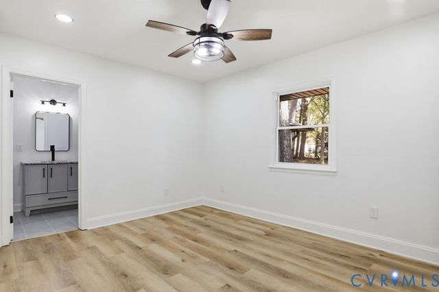 2913 Rolyart Rd, Petersburg, VA 23805