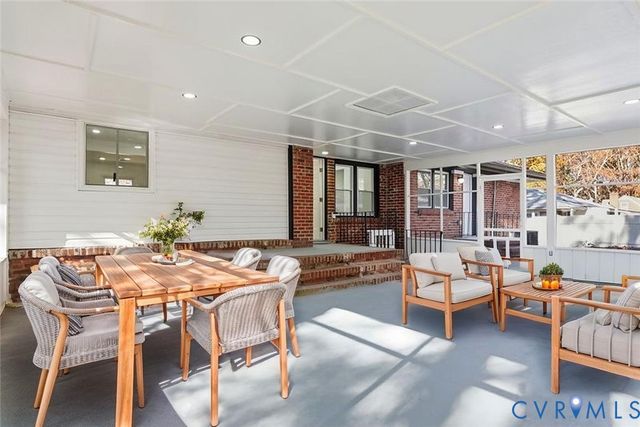 2913 Rolyart Rd, Petersburg, VA 23805