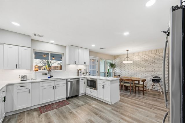 1501 Sussex Drive, Plano, TX 75075