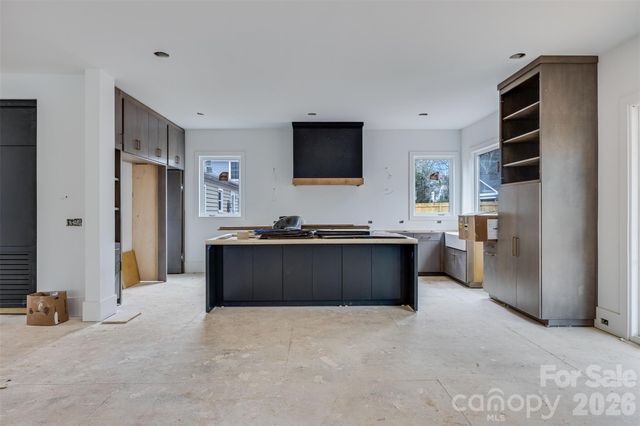 2649 Laburnum Avenue, Charlotte, NC 28205