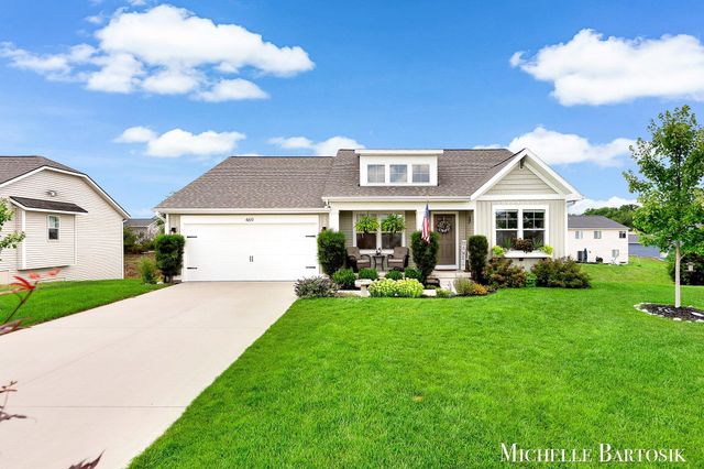469 Seneca Ridge Drive, Middleville Vlg, MI 49333