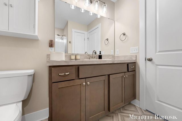 469 Seneca Ridge Drive, Middleville Vlg, MI 49333