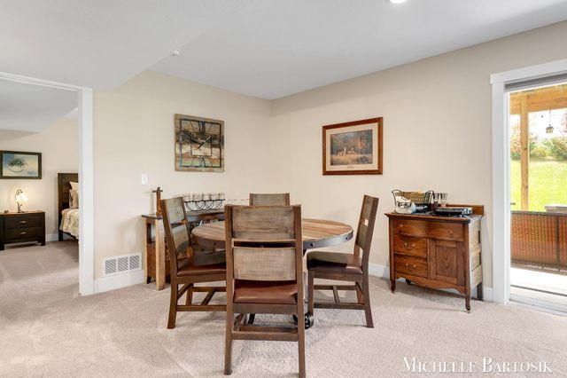469 Seneca Ridge Drive, Middleville Vlg, MI 49333
