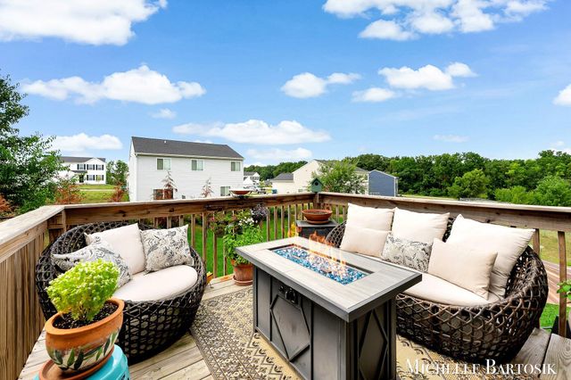 469 Seneca Ridge Drive, Middleville Vlg, MI 49333