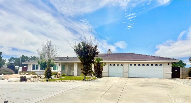 7736 El Cerrito, Hesperia, CA 92345