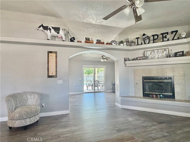7736 El Cerrito, Hesperia, CA 92345