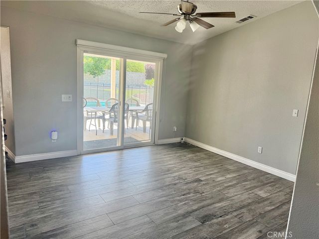 7736 El Cerrito, Hesperia, CA 92345