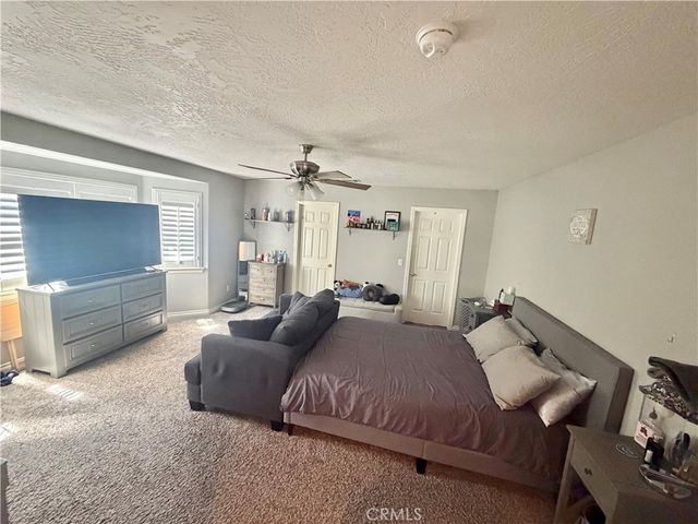 7736 El Cerrito, Hesperia, CA 92345