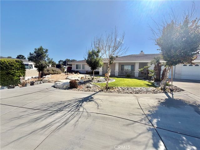 7736 El Cerrito, Hesperia, CA 92345