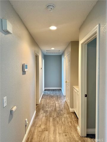 7736 El Cerrito, Hesperia, CA 92345