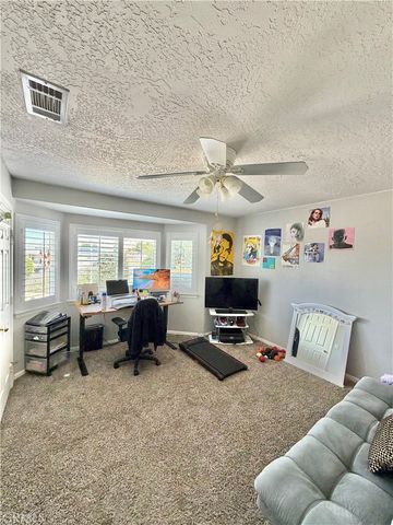 7736 El Cerrito, Hesperia, CA 92345