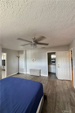 7736 El Cerrito, Hesperia, CA 92345