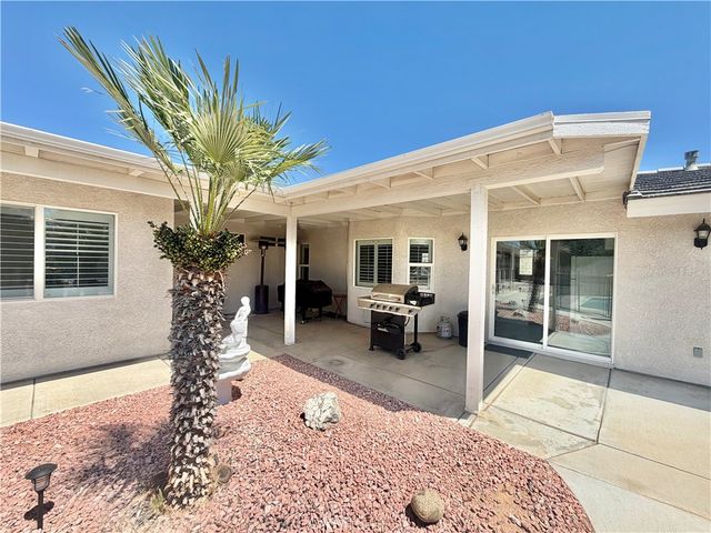 7736 El Cerrito, Hesperia, CA 92345