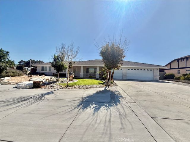 7736 El Cerrito, Hesperia, CA 92345