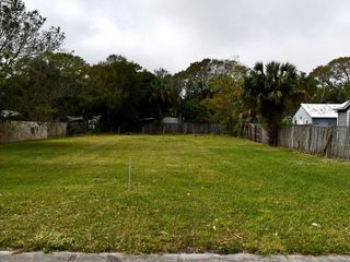 511 S 10th S Street, Fort Pierce, FL 34950