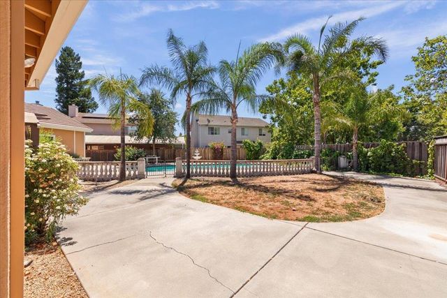 500 Birdsong Street, Gilroy, CA 95020