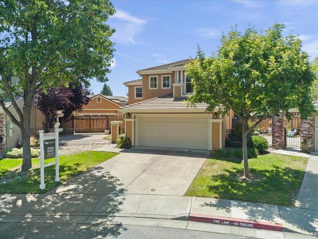 500 Birdsong Street, Gilroy, CA 95020