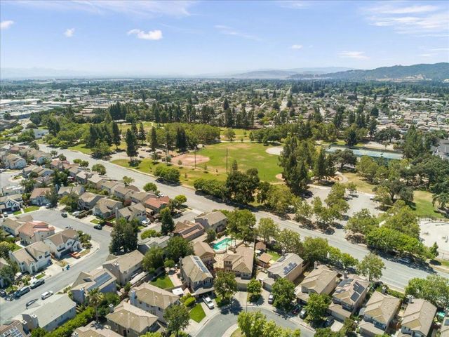 500 Birdsong Street, Gilroy, CA 95020