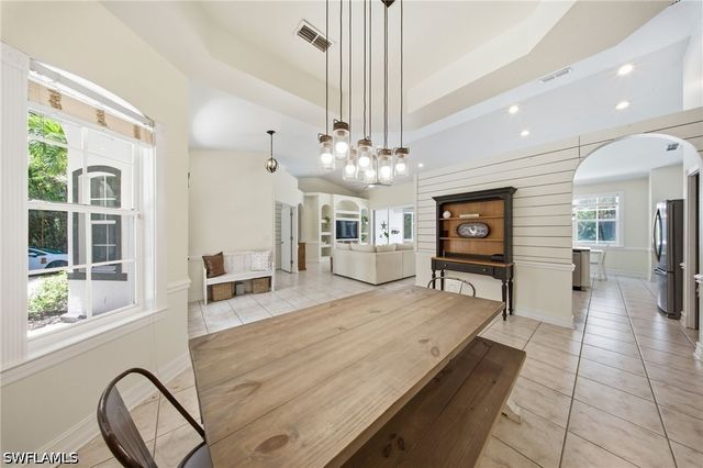 5791 Golden Gate PKWY, Naples, FL 34116