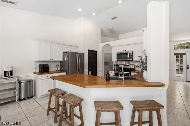 5791 Golden Gate PKWY, Naples, FL 34116