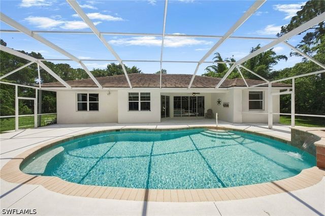 5791 Golden Gate PKWY, Naples, FL 34116