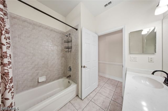 5791 Golden Gate PKWY, Naples, FL 34116