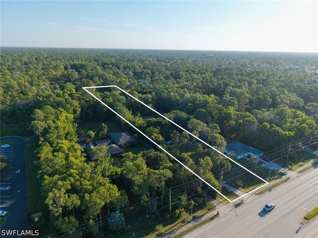 5791 Golden Gate PKWY, Naples, FL 34116